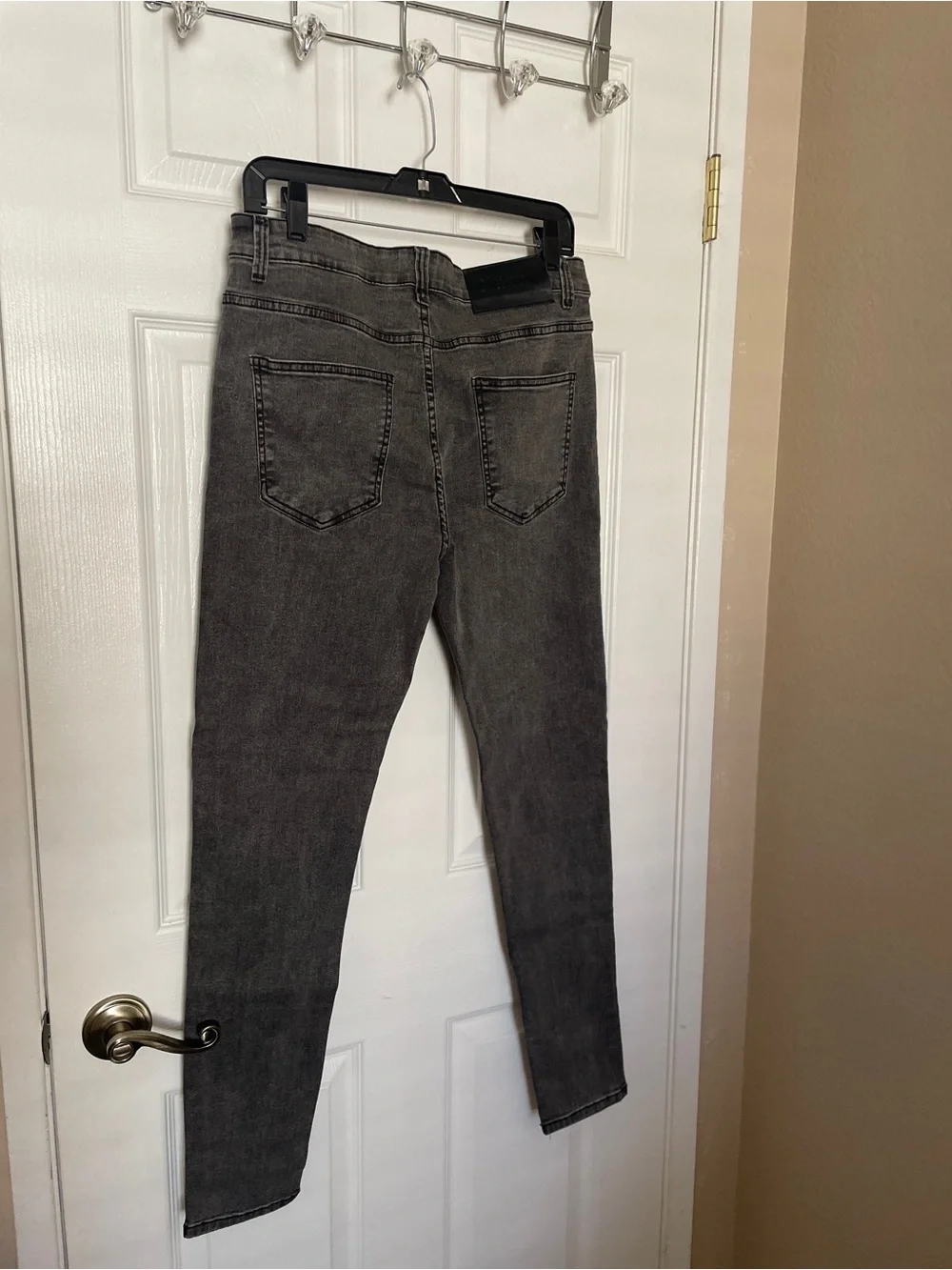 Men’s size 32 Skinny Jeans in Charcoal Gray